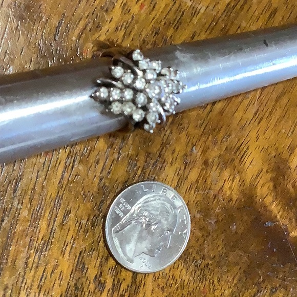 Vintage CZ Ring, Marked 925. Size 7.5 - Picture 8 of 12